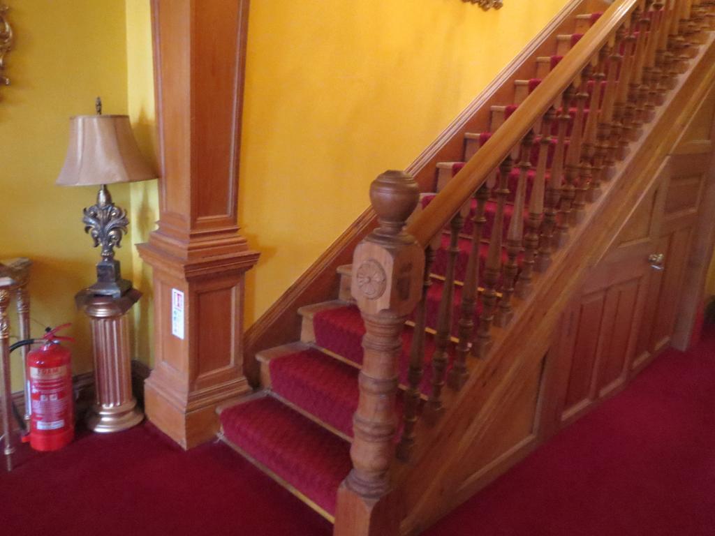 Bank Guest House Колдстрим Экстерьер фото