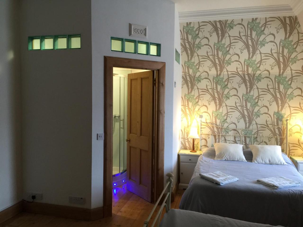 Bank Guest House Колдстрим Экстерьер фото